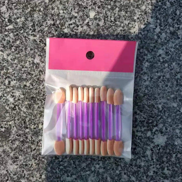 Dual-Ended Eyeshadow Brush and Blending Tool