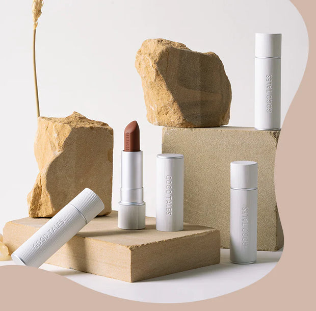 Retro Velvet Lipstick in Striped Caramel Chestnut